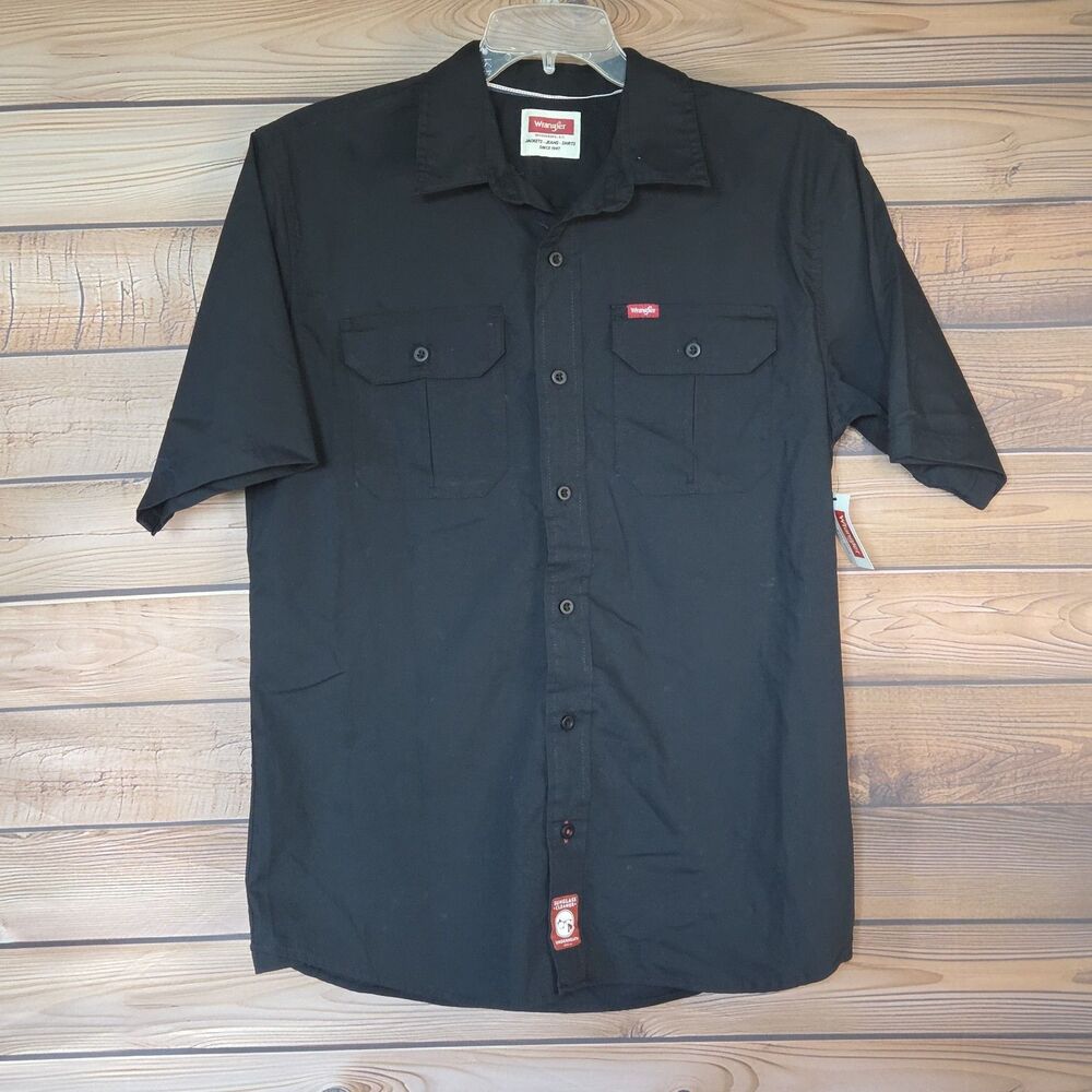 Nwt Wrangler Relaxed Fit Men's Short Sleeve Button Up Sunglass Cleaner Gray MED